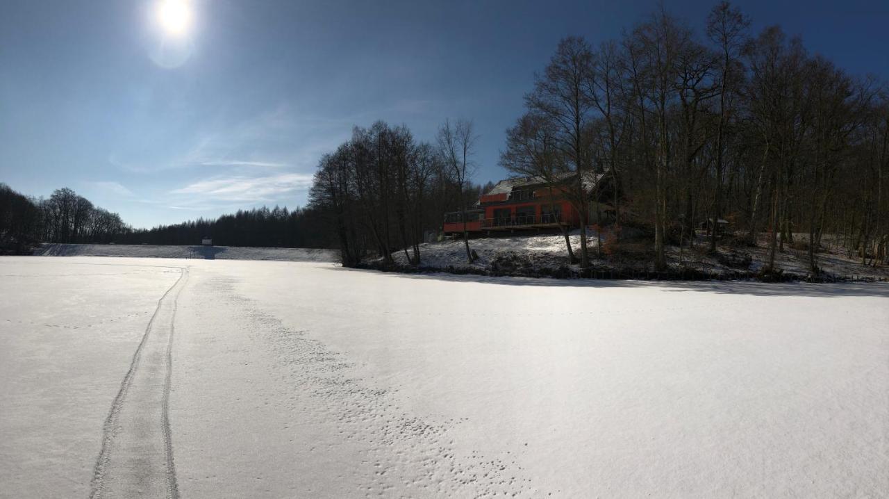 Ferienwohnungen & Campingfaesser Am Kunstteich Wettelrode エクステリア 写真